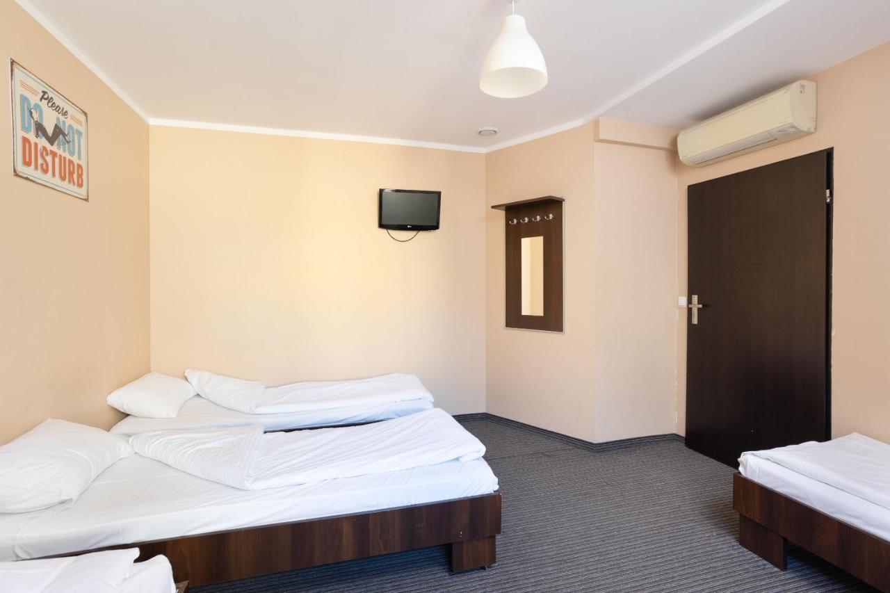 Shick Hostel Wrocław Eksteriør billede