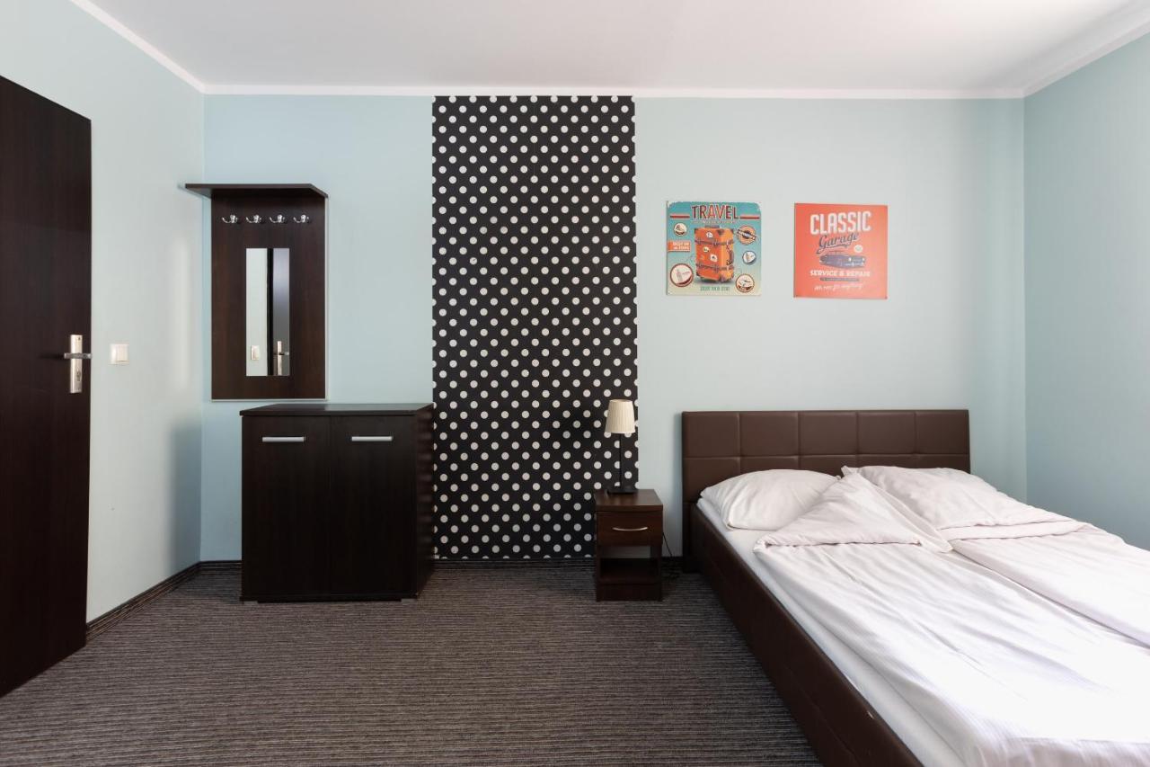 Shick Hostel Wrocław Eksteriør billede
